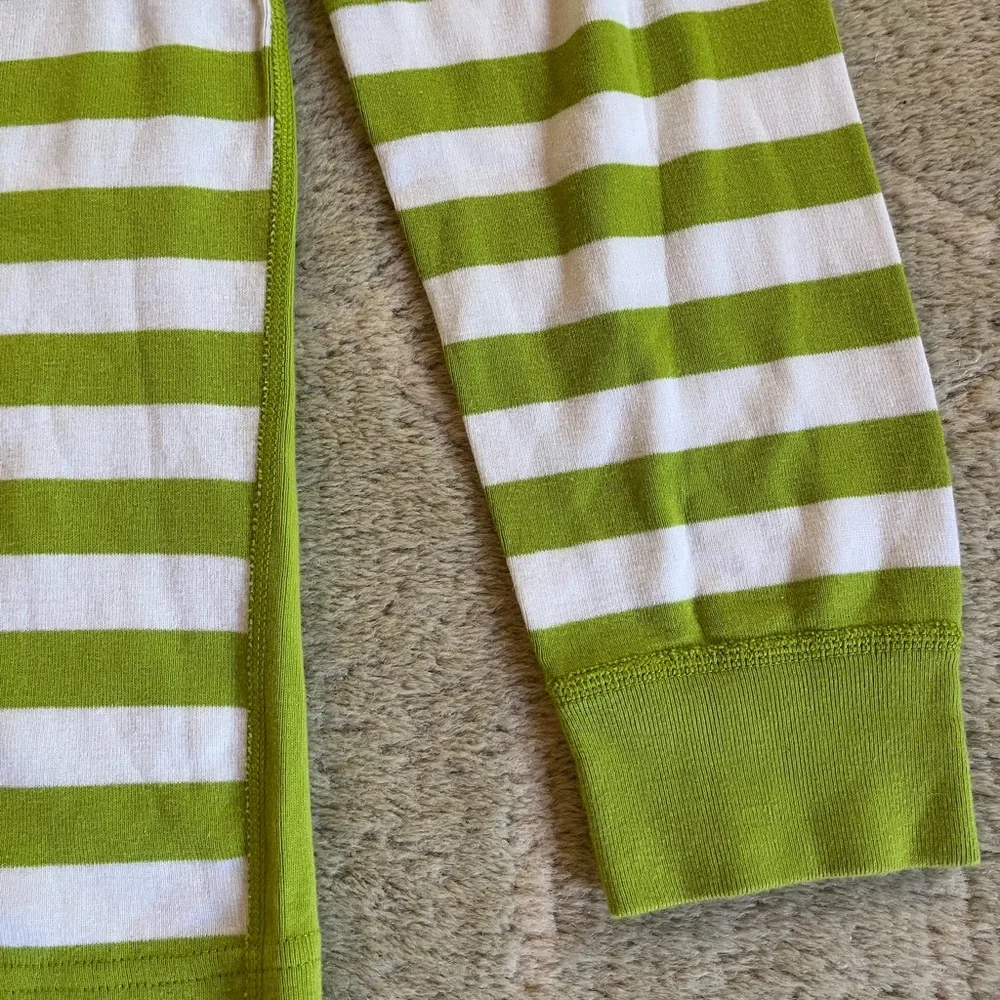 Hanna Andersson Dr. Seuss Grinch PJ Top - Picture 5 of 12